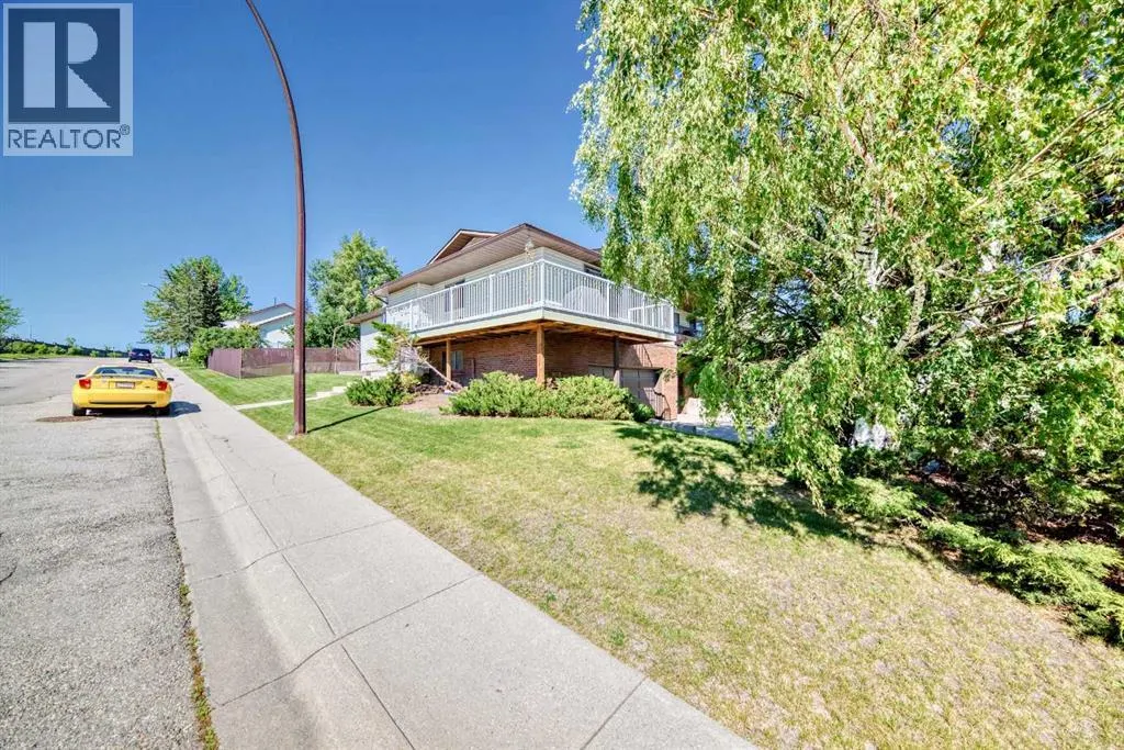 131 Ranchlands Court NW