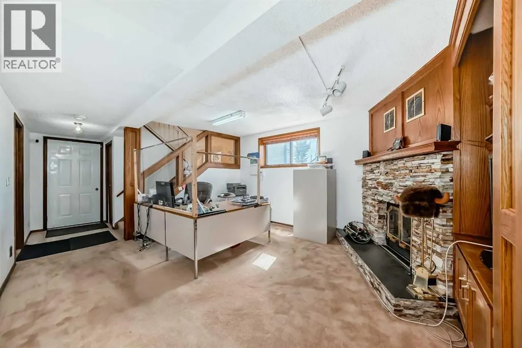 131 Ranchlands Court NW