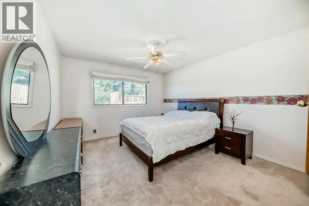 131 Ranchlands Court NW