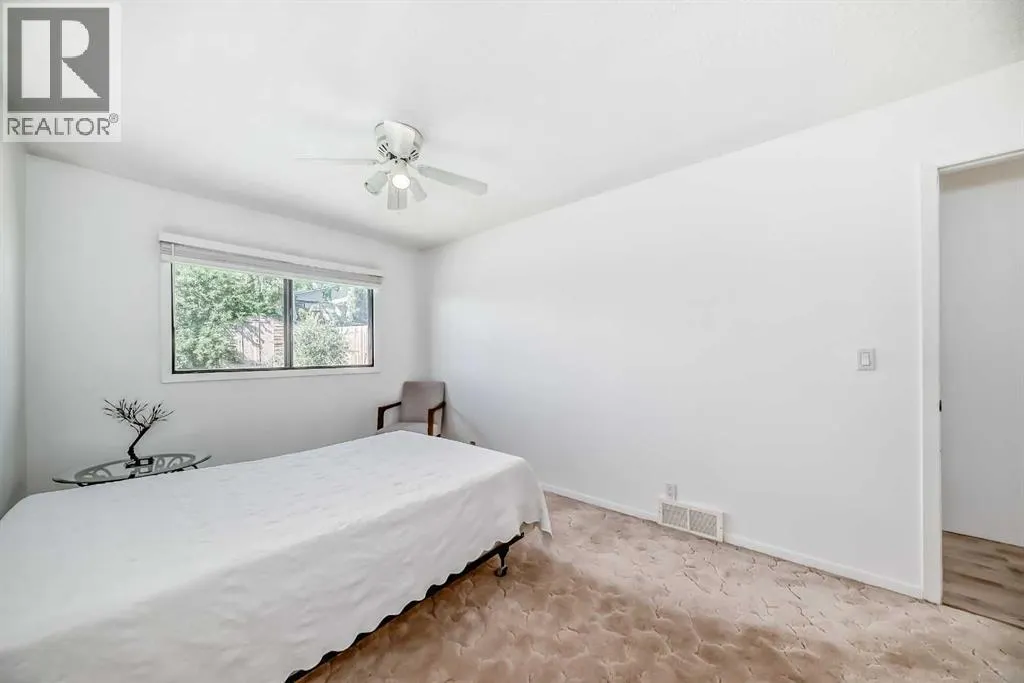 131 Ranchlands Court NW