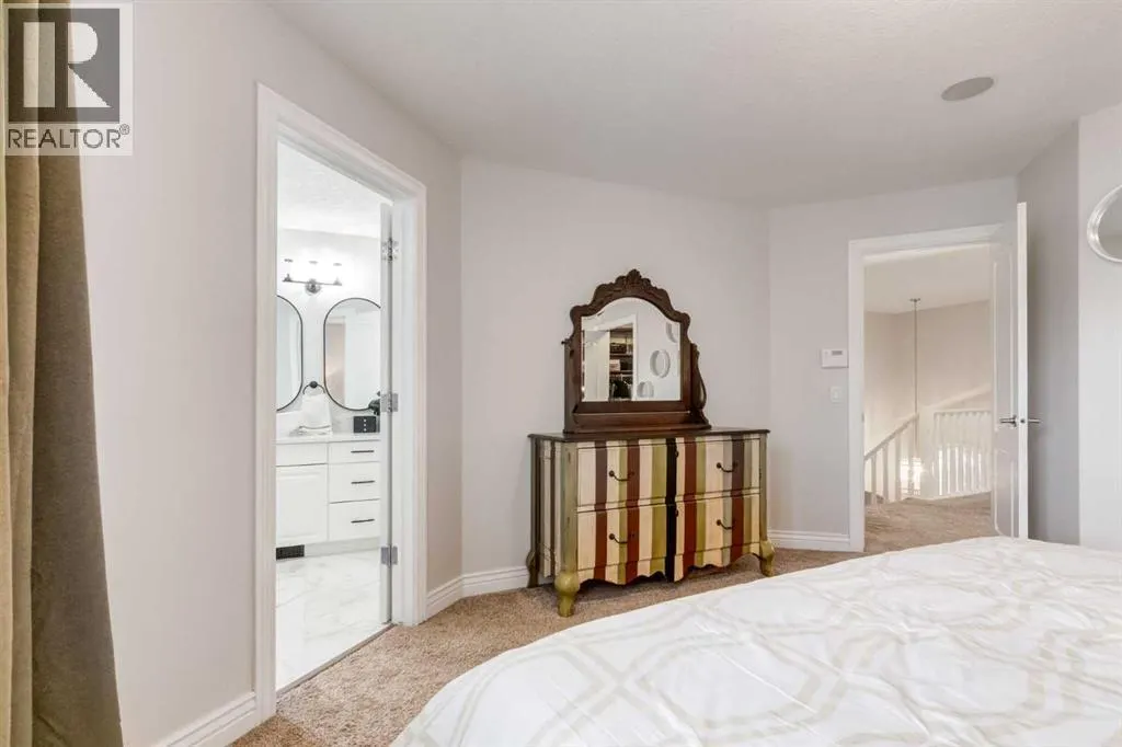 213 Evergreen Plaza SW