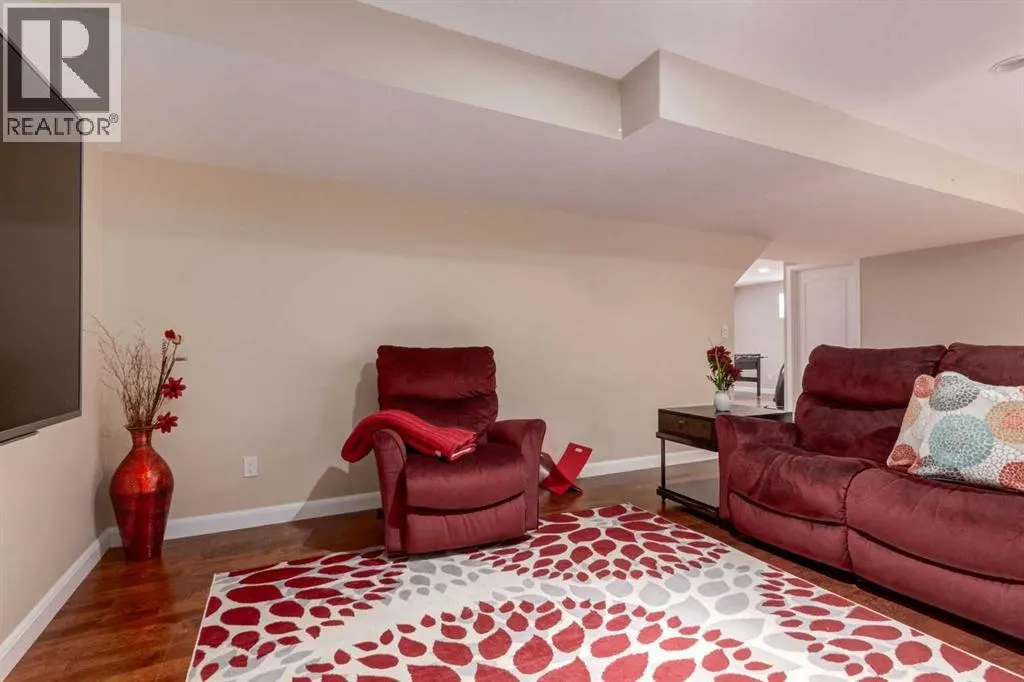 213 Evergreen Plaza SW