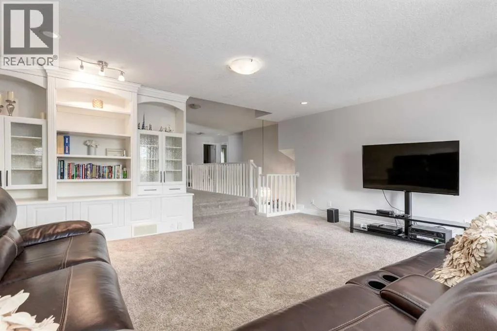 213 Evergreen Plaza SW