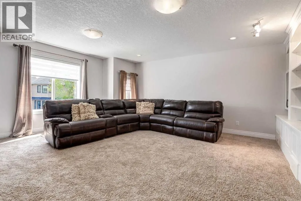 213 Evergreen Plaza SW