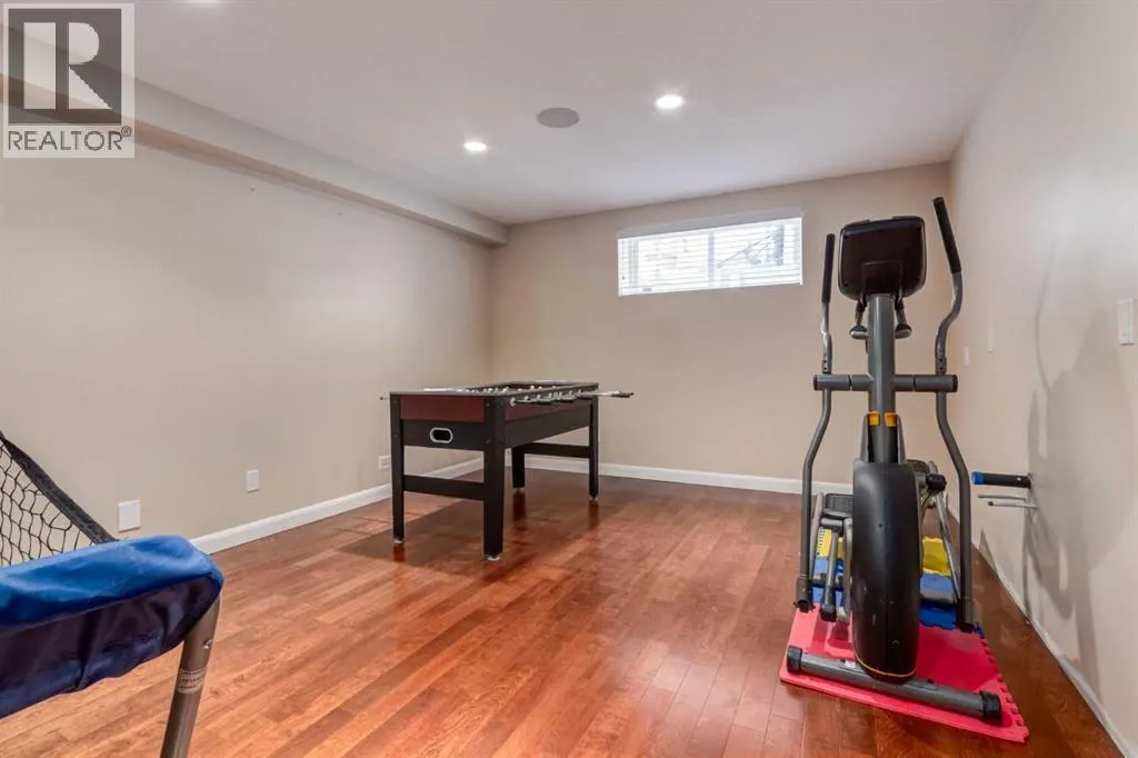 213 Evergreen Plaza SW