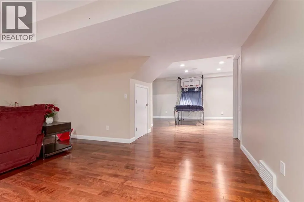 213 Evergreen Plaza SW