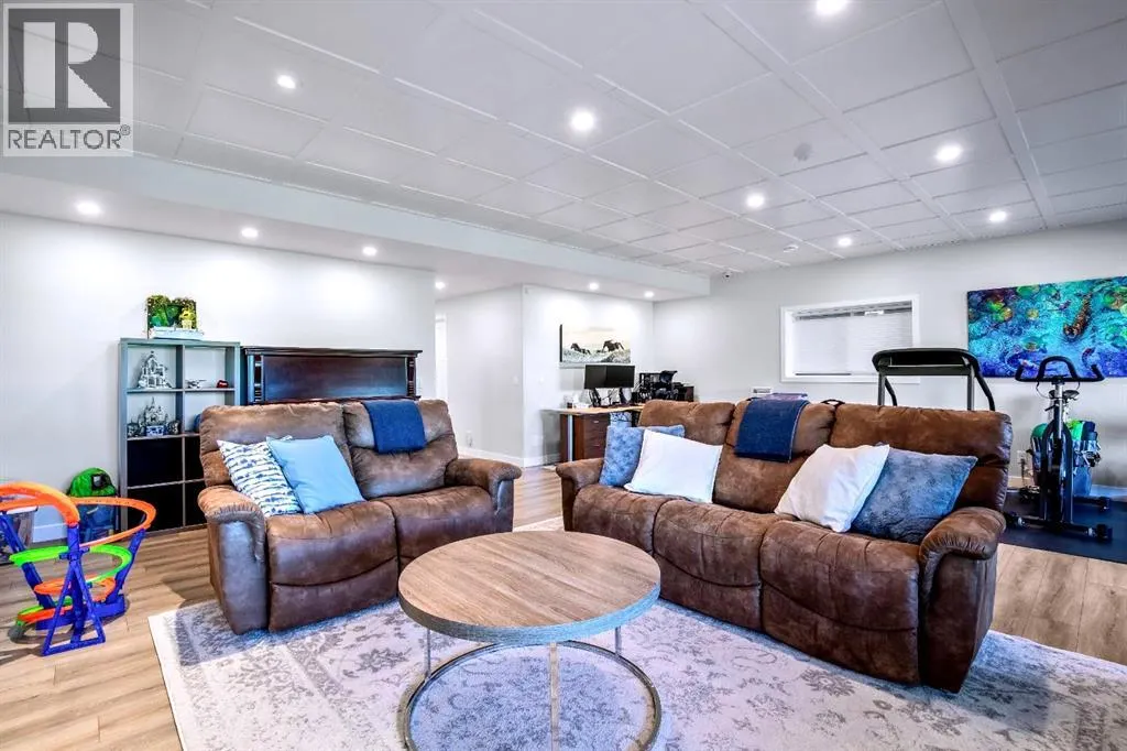 55 Sundown Way
