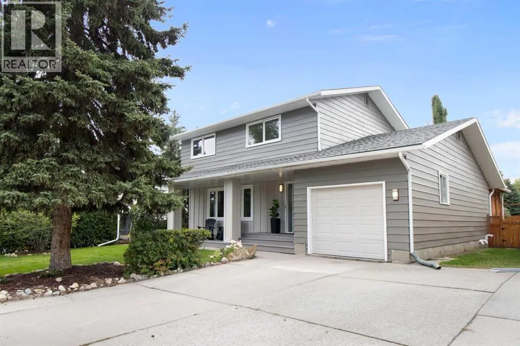 472 Cedarille Crescent SW