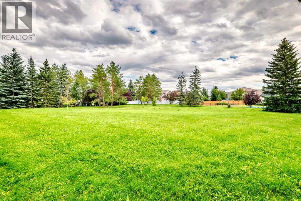 327 Riverview Place SE