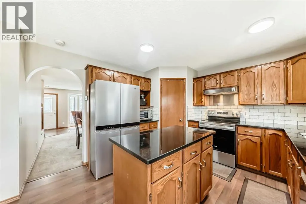 327 Riverview Place SE