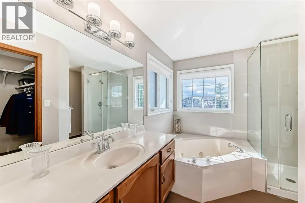 327 Riverview Place SE