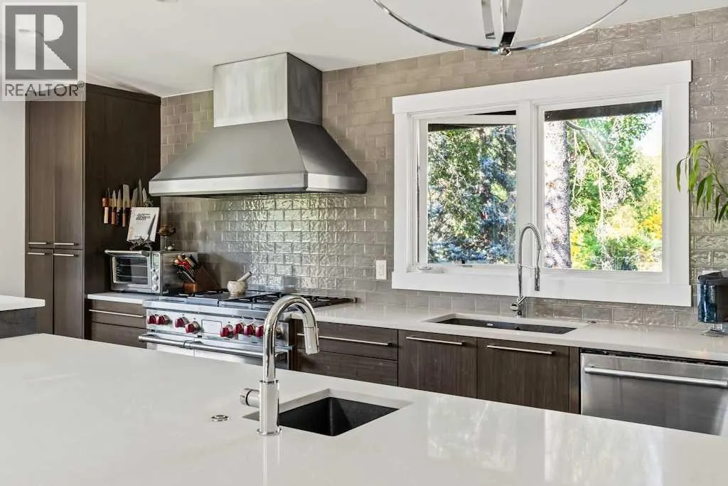 410 Elbow Park Lane SW