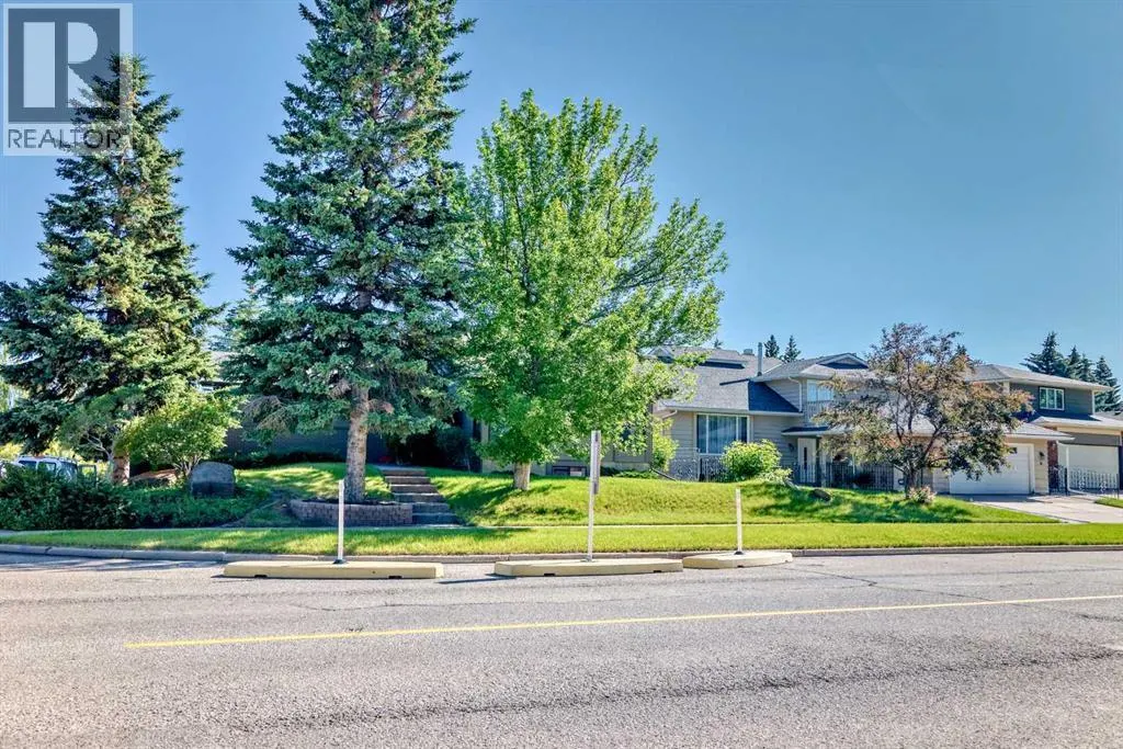 3020 Palliser Drive SW