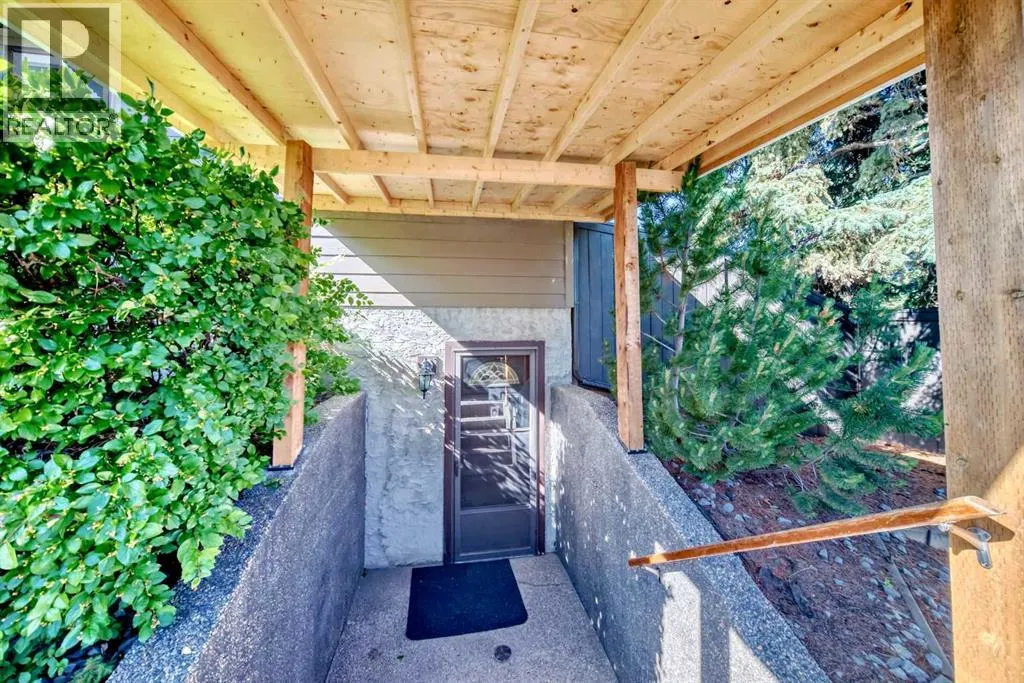 3020 Palliser Drive SW