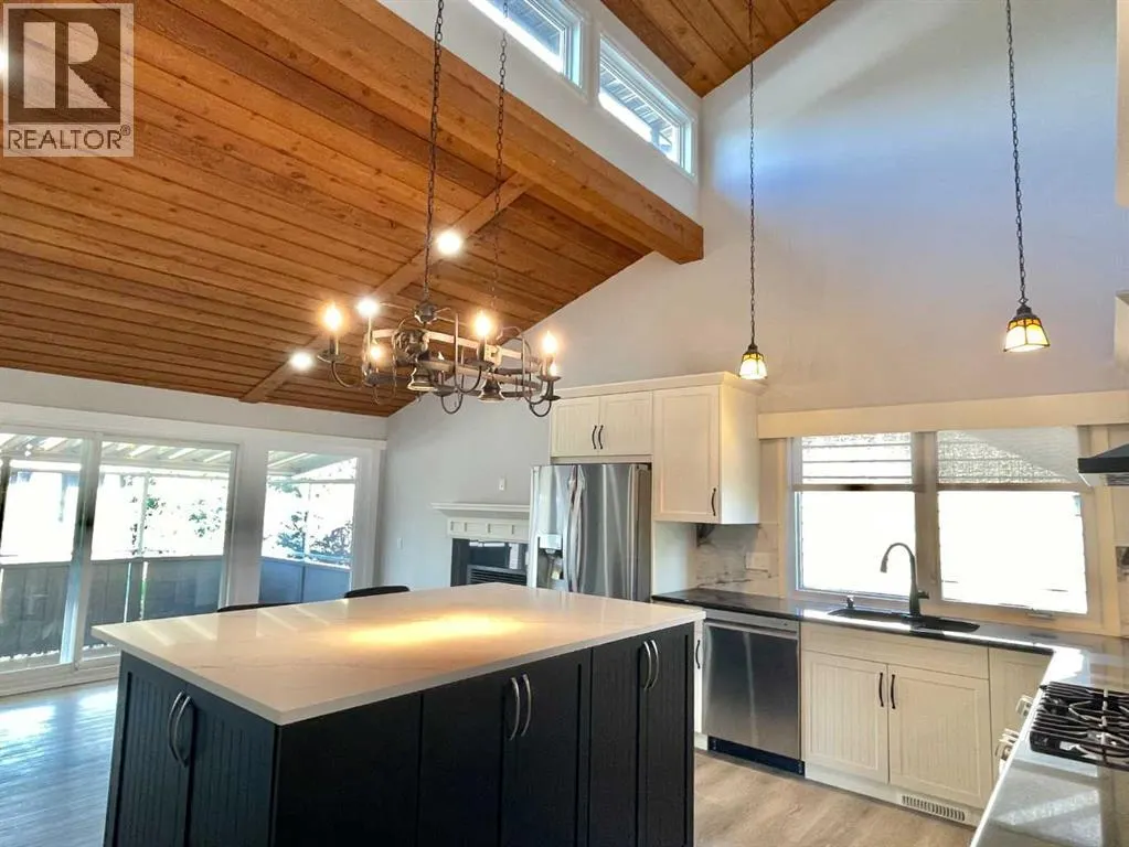 3020 Palliser Drive SW