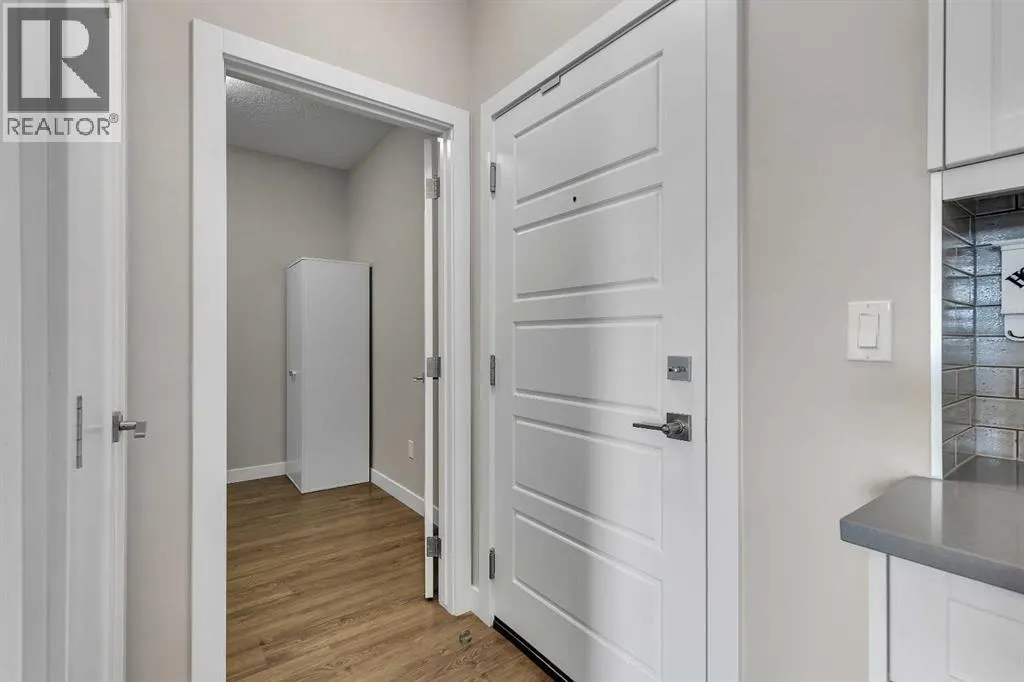 205, 300 AUBURN MEADOWS Manor SE
