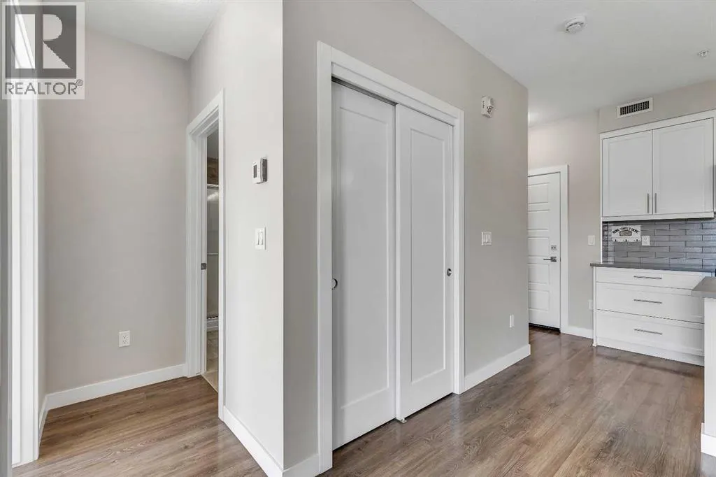 205, 300 AUBURN MEADOWS Manor SE