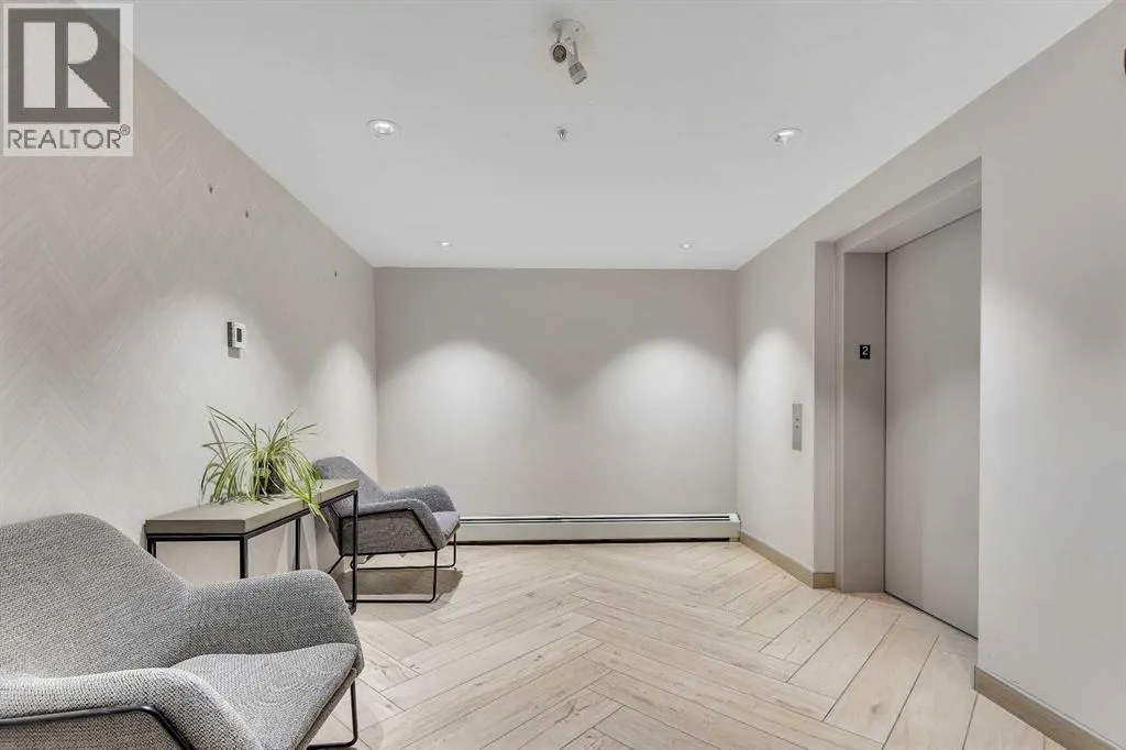 205, 300 AUBURN MEADOWS Manor SE