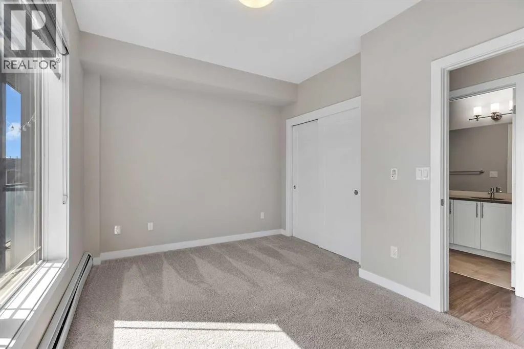 205, 300 AUBURN MEADOWS Manor SE