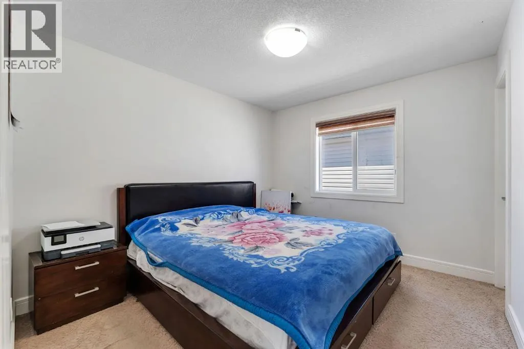 129 saddlelake Grove