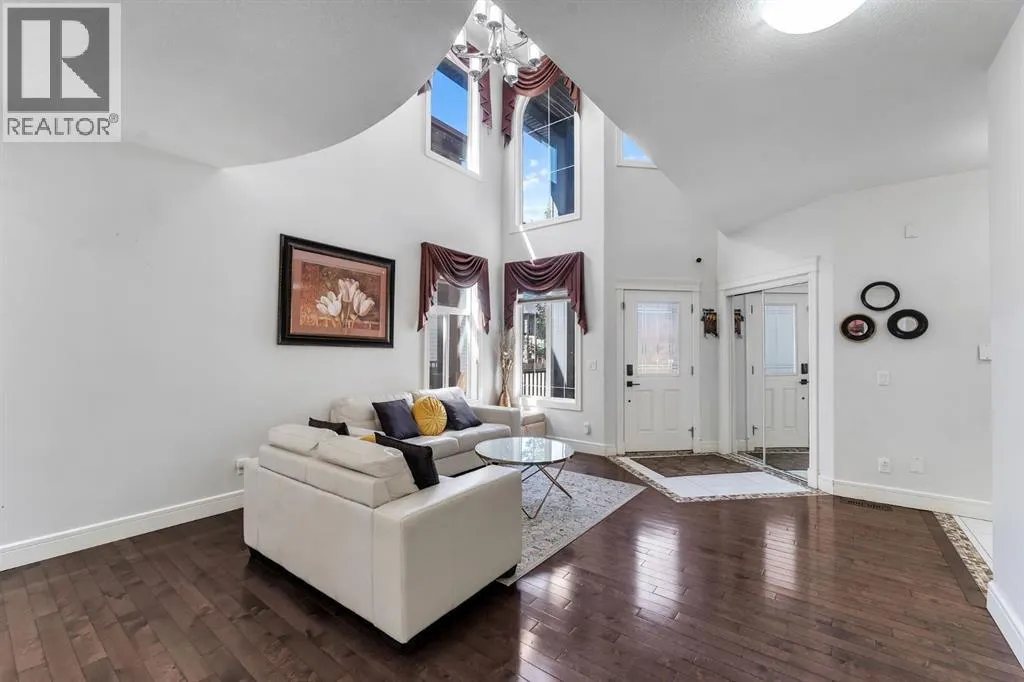 129 saddlelake Grove