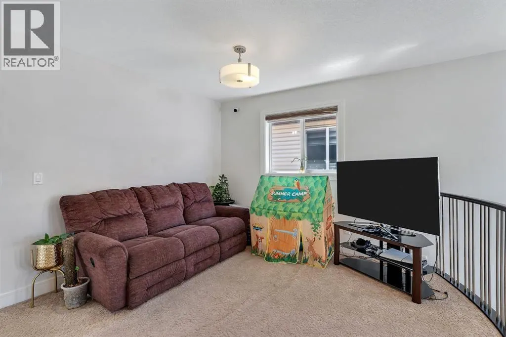129 saddlelake Grove
