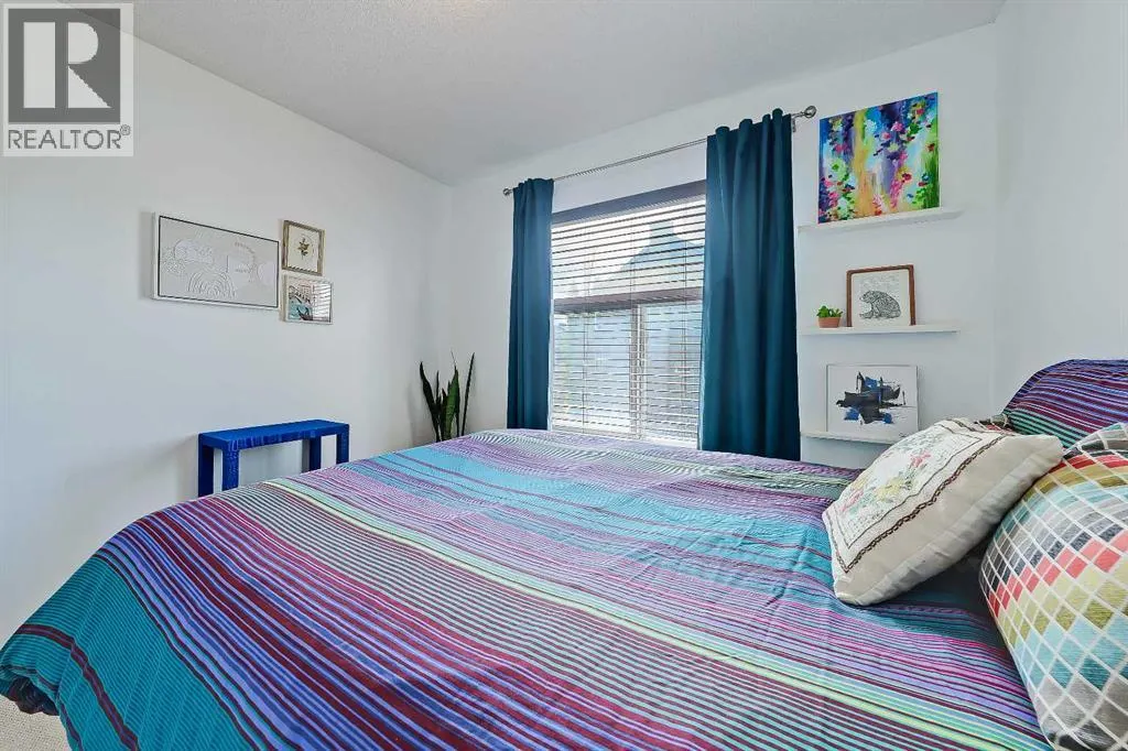 13 Chapalina Square SE