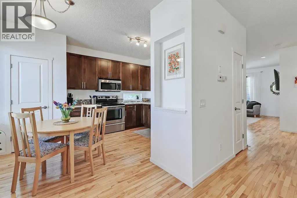 13 Chapalina Square SE