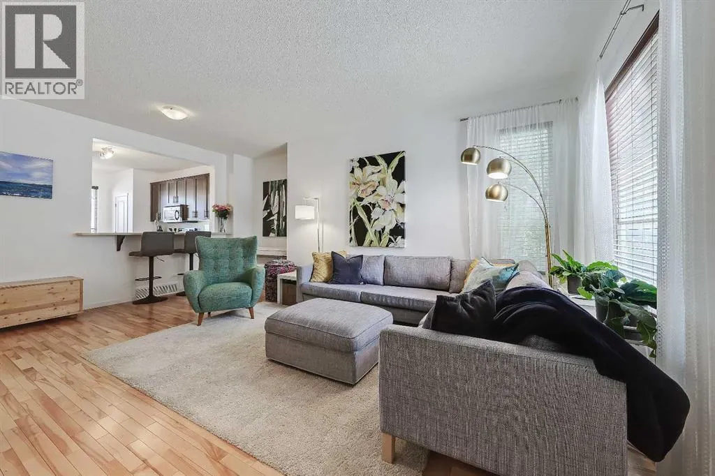 13 Chapalina Square SE