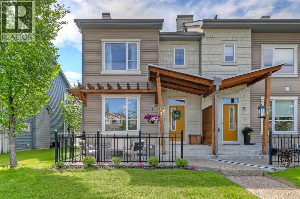 13 Chapalina Square SE