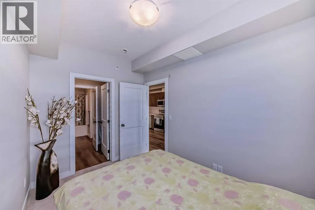 5407, 200 Seton Circle SE