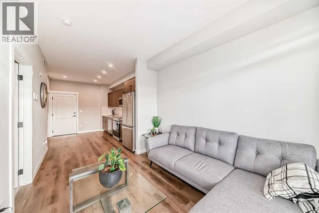 5407, 200 Seton Circle SE