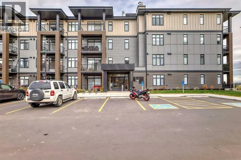 5407, 200 Seton Circle SE