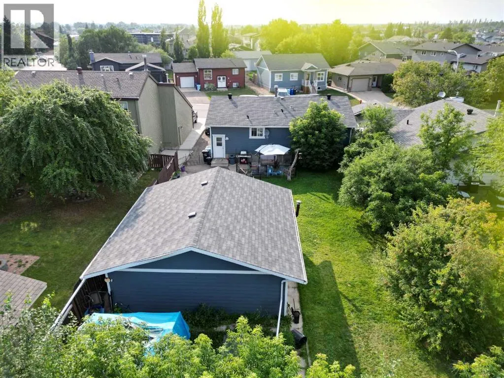 182 Clenell Crescent