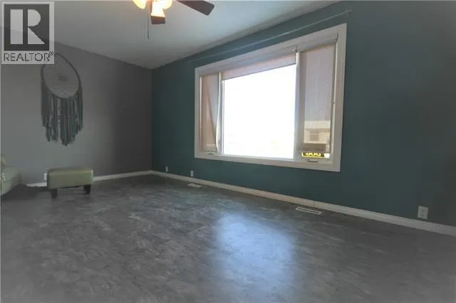 182 Clenell Crescent