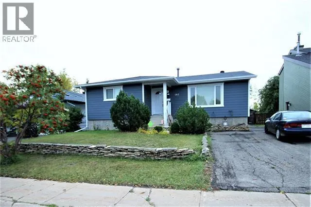 182 Clenell Crescent