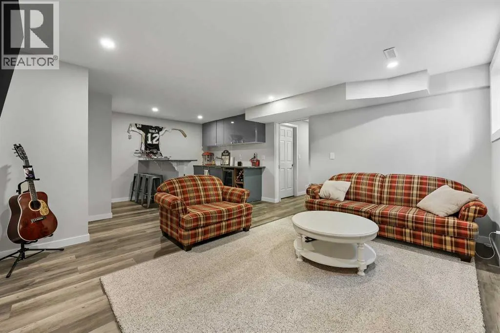 15 Sage Valley Court NW