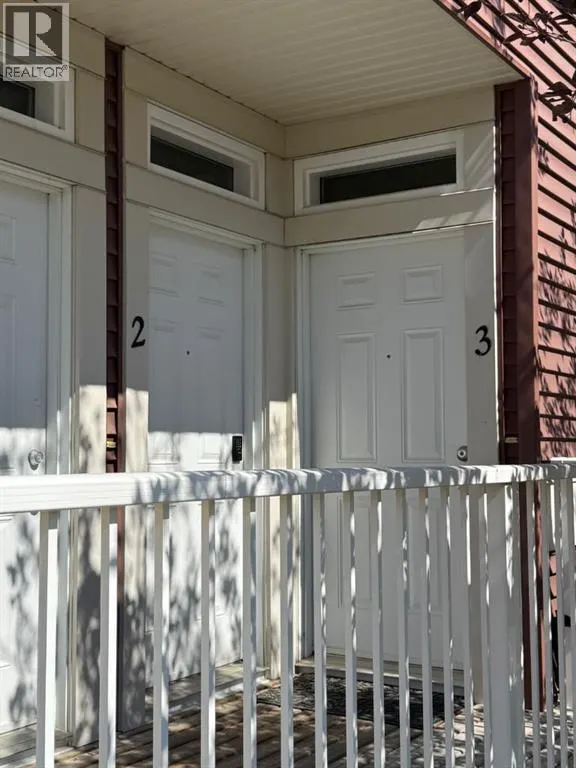 2, 197 Silkstone Road W