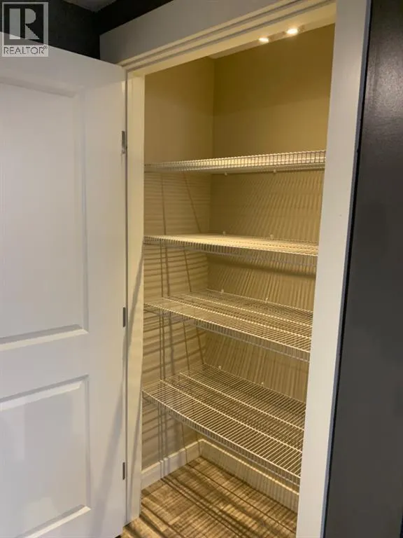 2, 197 Silkstone Road W