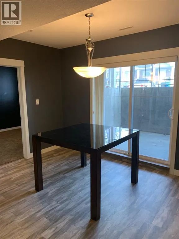 2, 197 Silkstone Road W