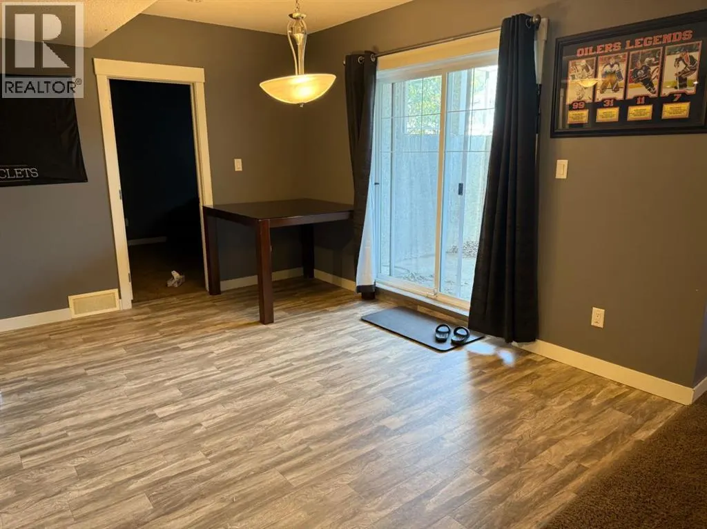 2, 197 Silkstone Road W