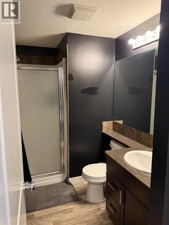 2, 197 Silkstone Road W