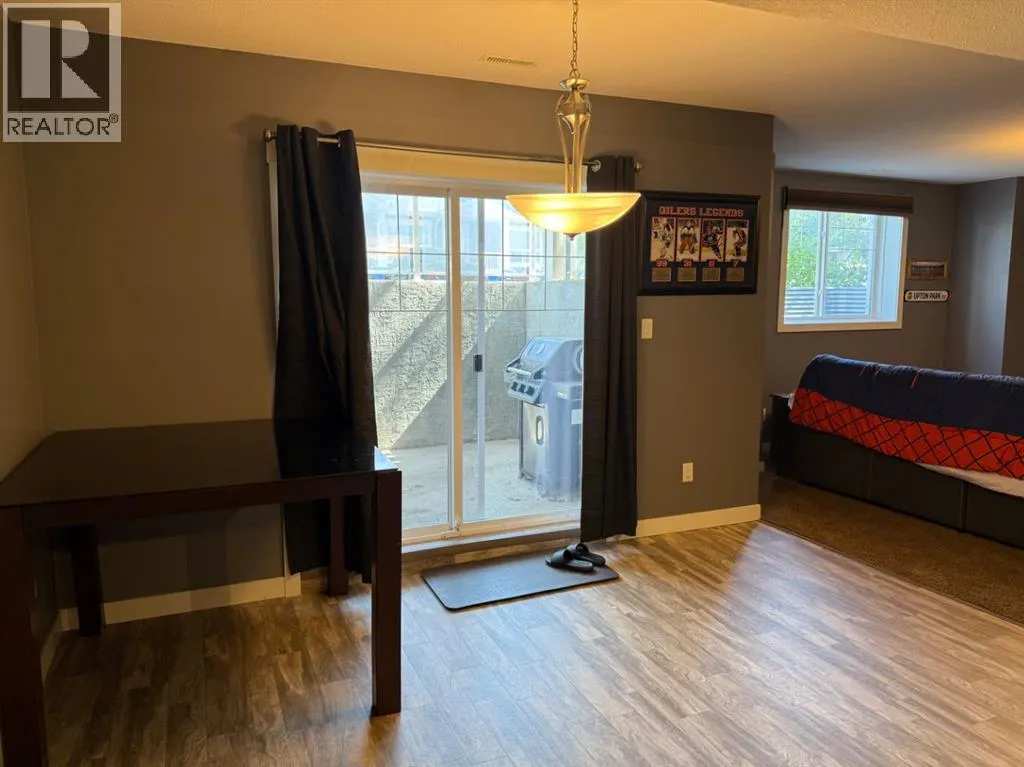 2, 197 Silkstone Road W