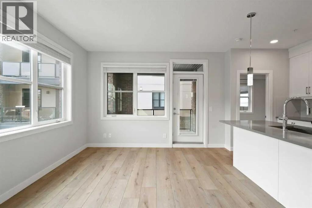 3203, 80 Greenbriar Place NW