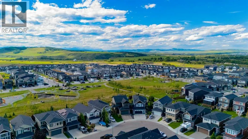120 Emberside Glen