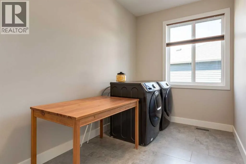 120 Emberside Glen