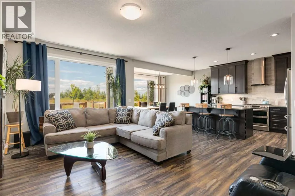 120 Emberside Glen