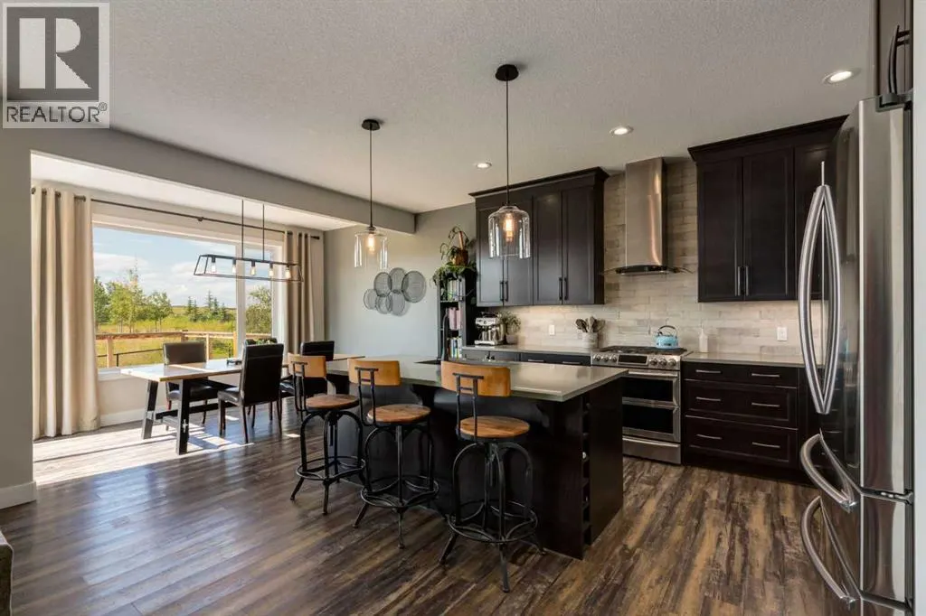 120 Emberside Glen