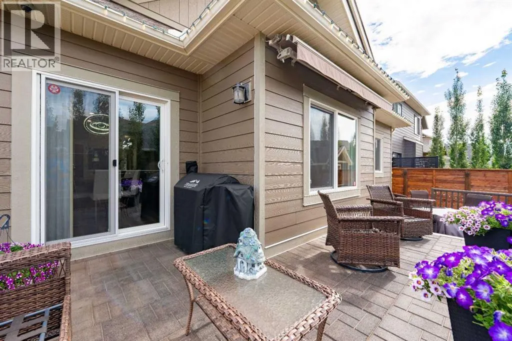 326 Bayside Crescent SW