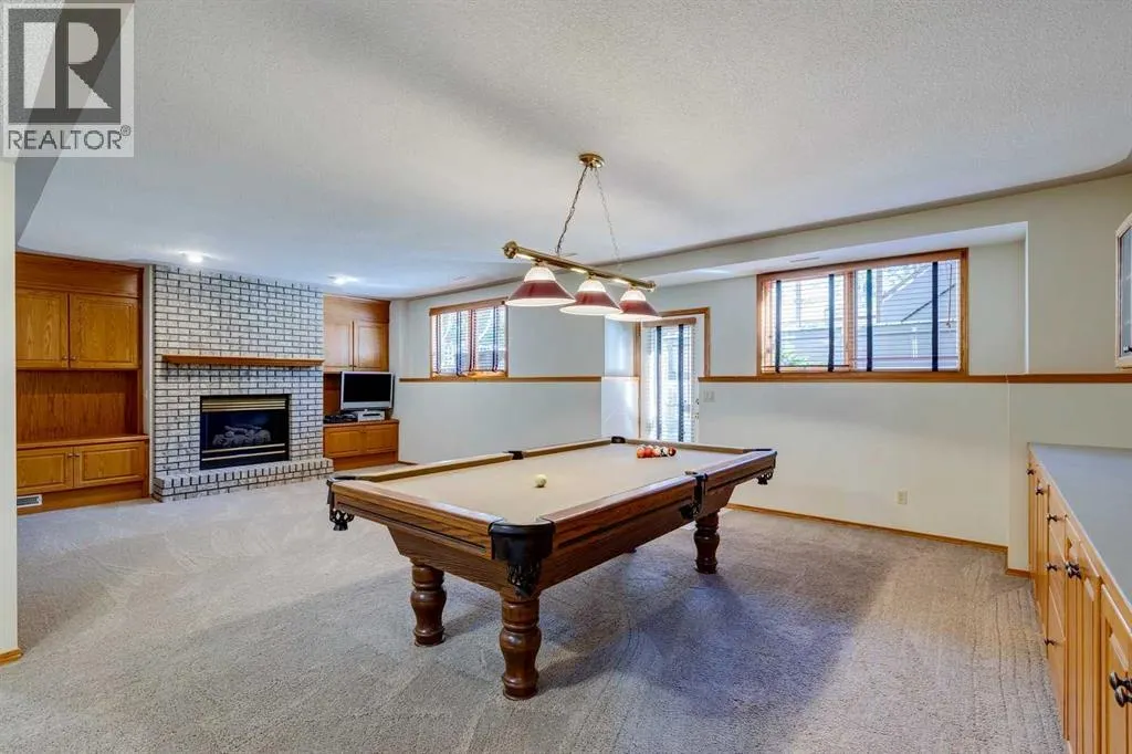 285 Hawkstone Drive NW